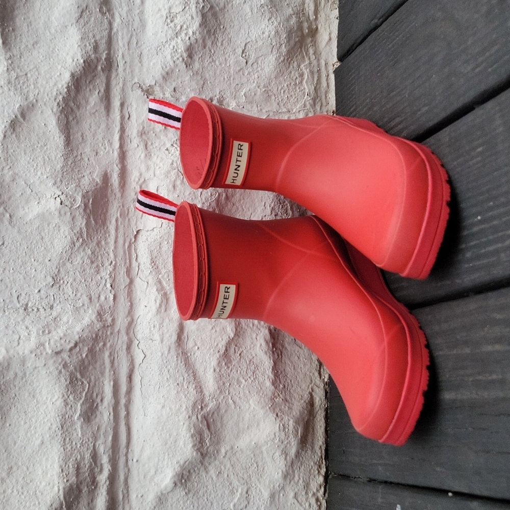 Hunter red short rainboots